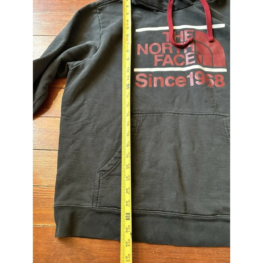 The North Face Hoodie Mens XLarge Black Red Box Pullover Never Stop Exploring